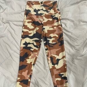 - New woman camouflage athletic pants stretchy soft material one of each s…